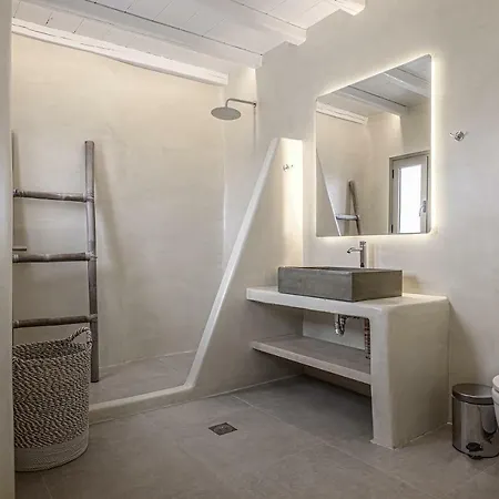 9 Muses Mykonos * Ornos (Mykonos)