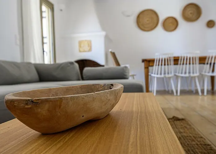 9 Muses Mykonos * אורנוס